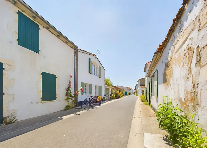 A 750m Des Plages, Jolie Maison Pour 4